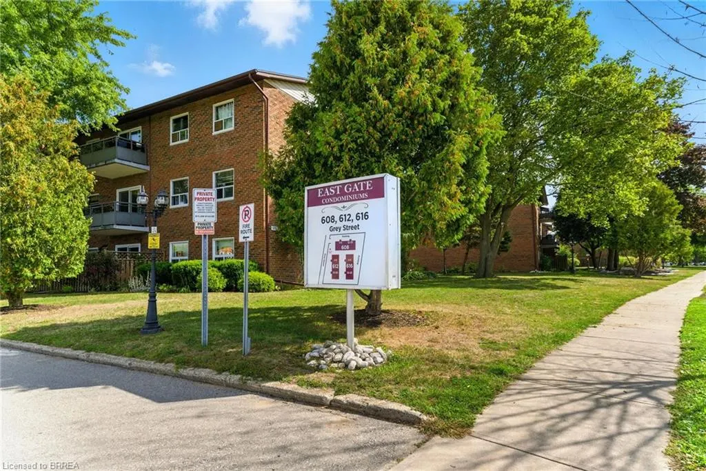 612 Grey Street, #7
