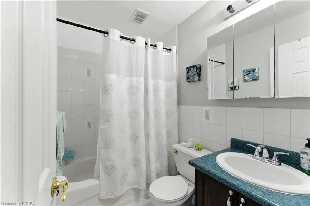 612 Grey Street, #7