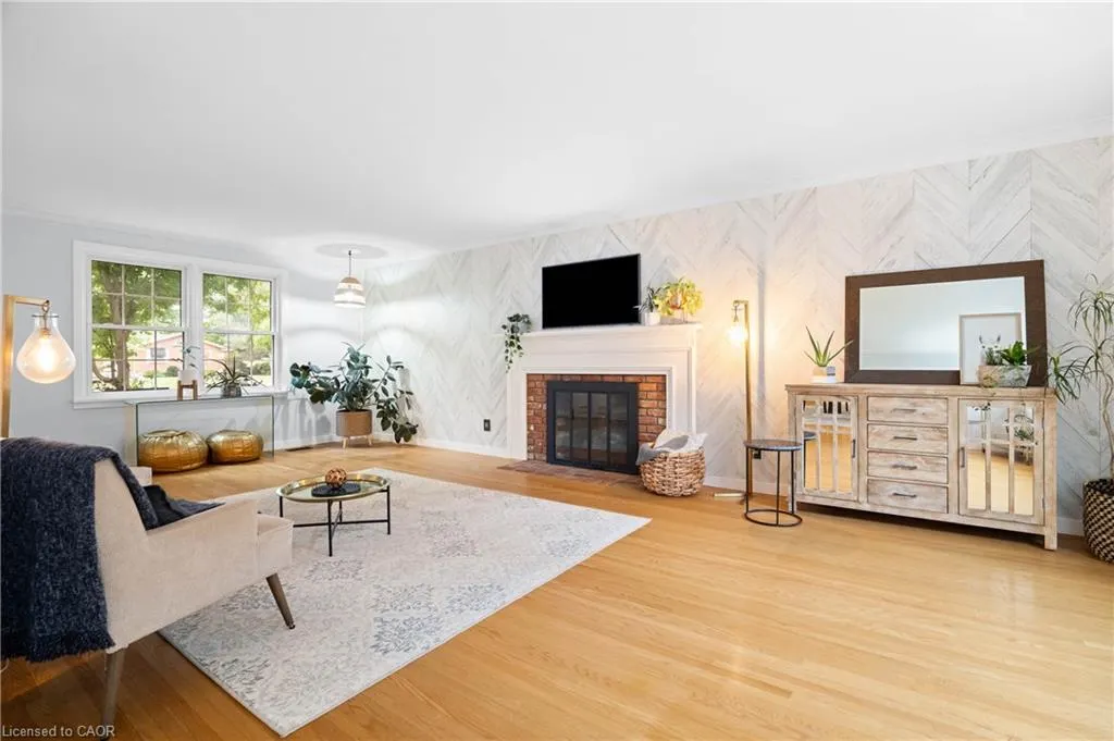 296 Edgehill Drive