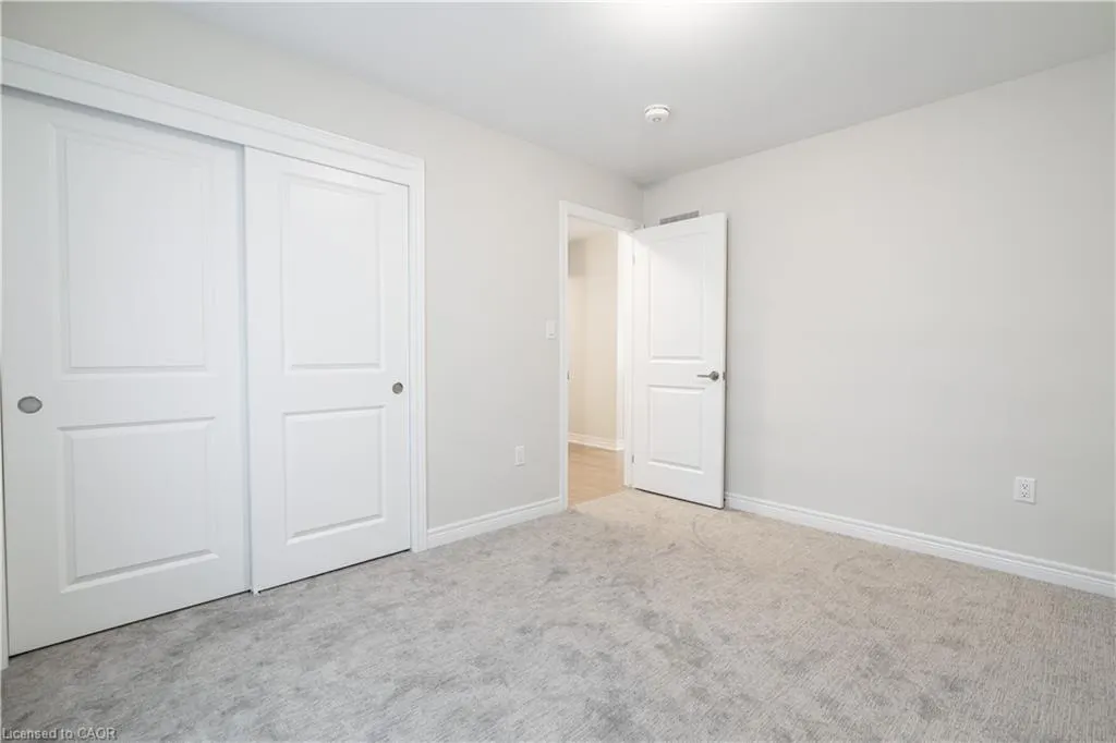 127 Starfire Crescent