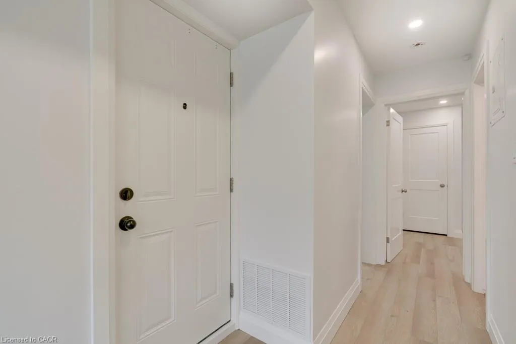 225 Bruce Street, #1