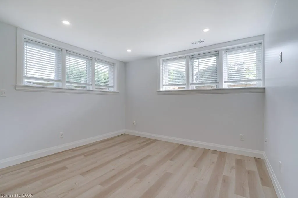 225 Bruce Street, #1