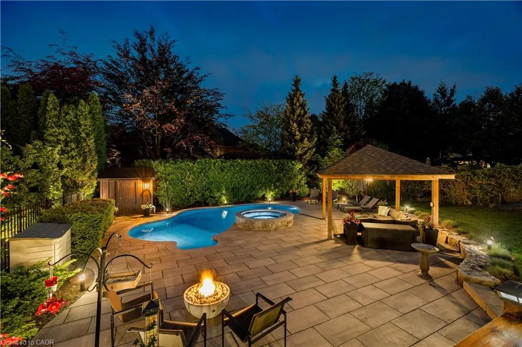 290 Shoreacres Road