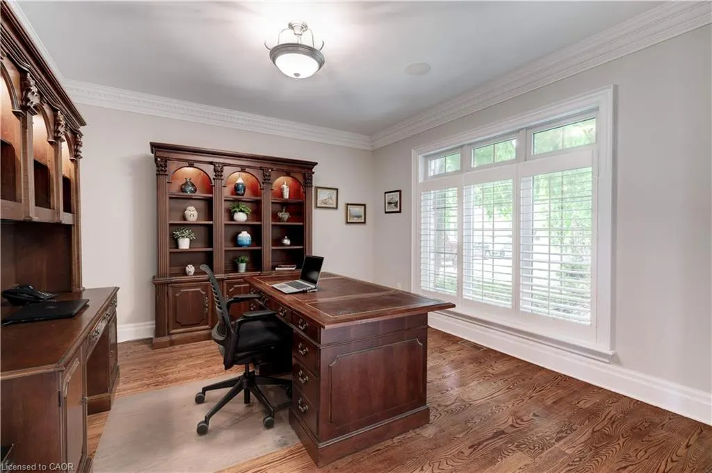 290 Shoreacres Road