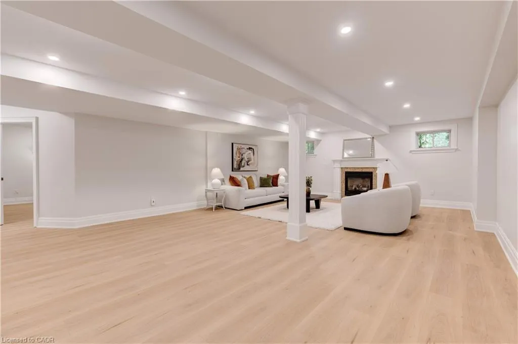 290 Shoreacres Road