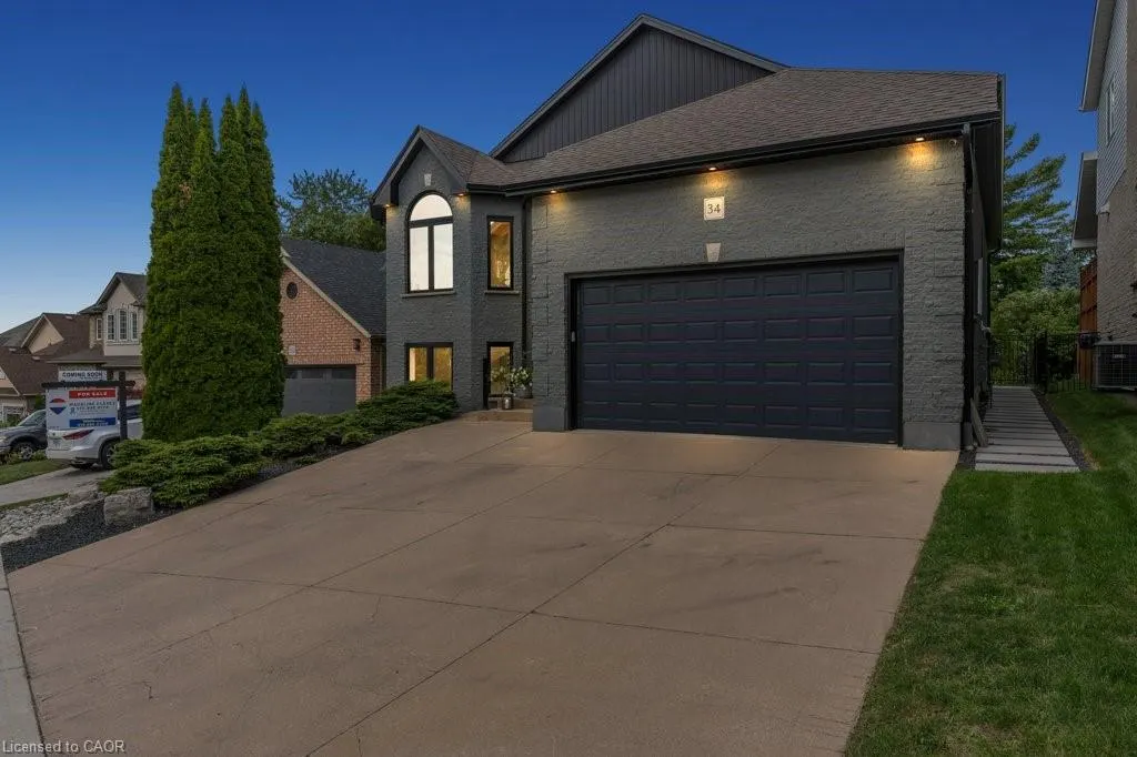 34 Woodcrest Court