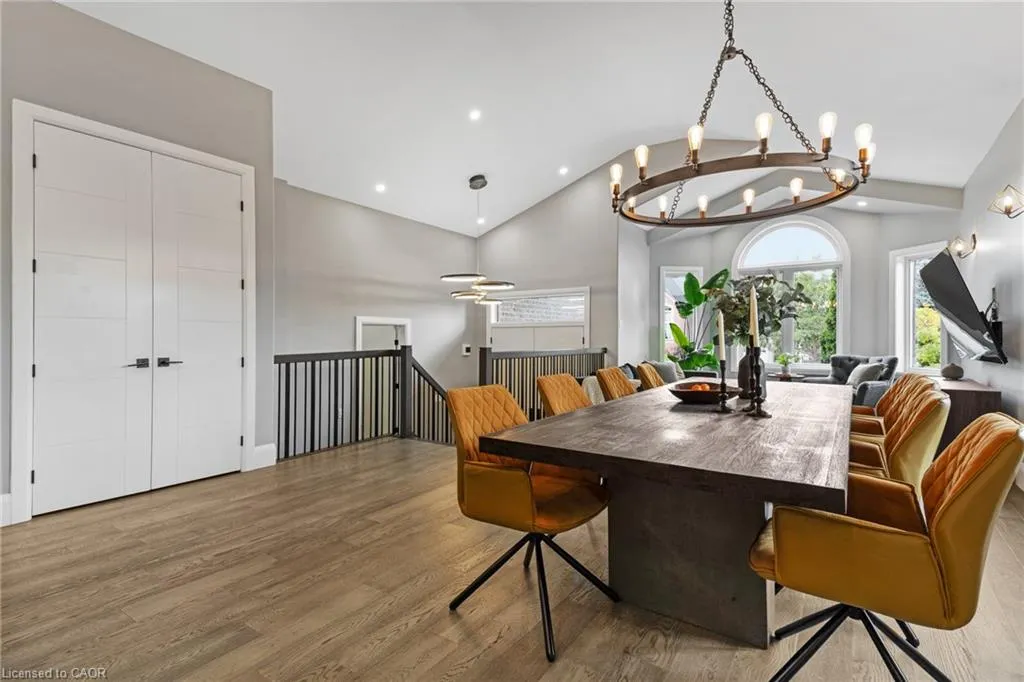 34 Woodcrest Court