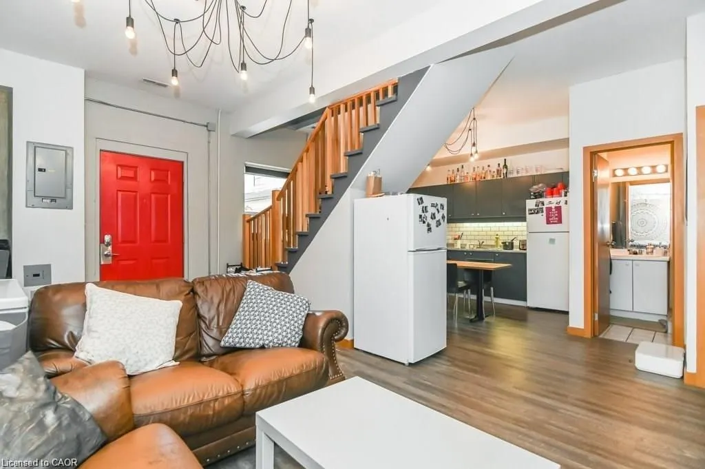 12 Bridgeport Road E, #20