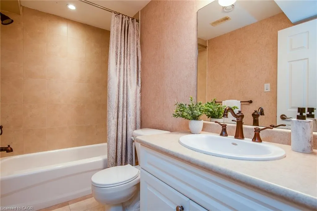 3 Sims Estate Place, #11