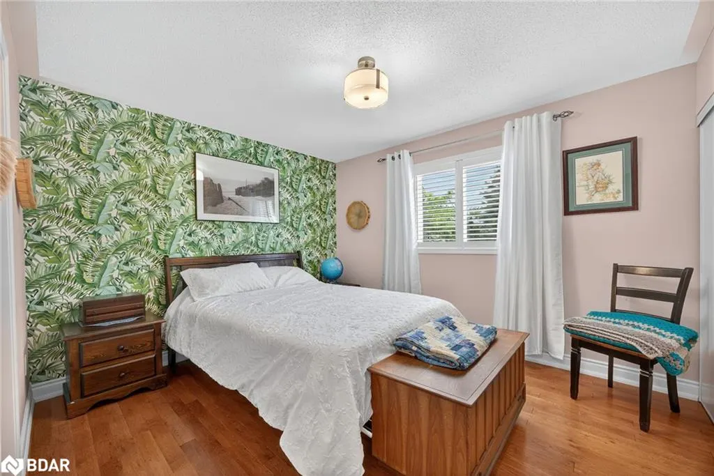 11 Northwood Drive