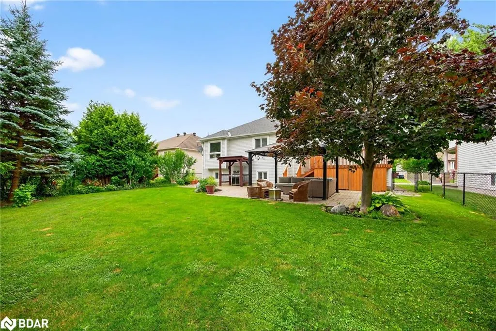 11 Northwood Drive