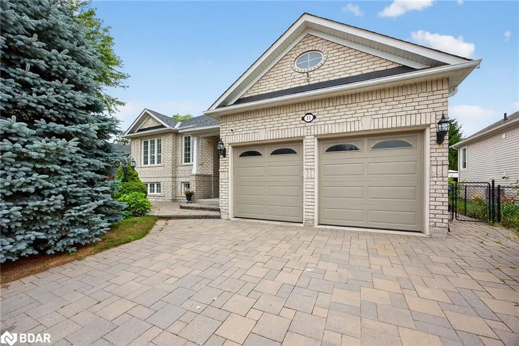 11 Northwood Drive