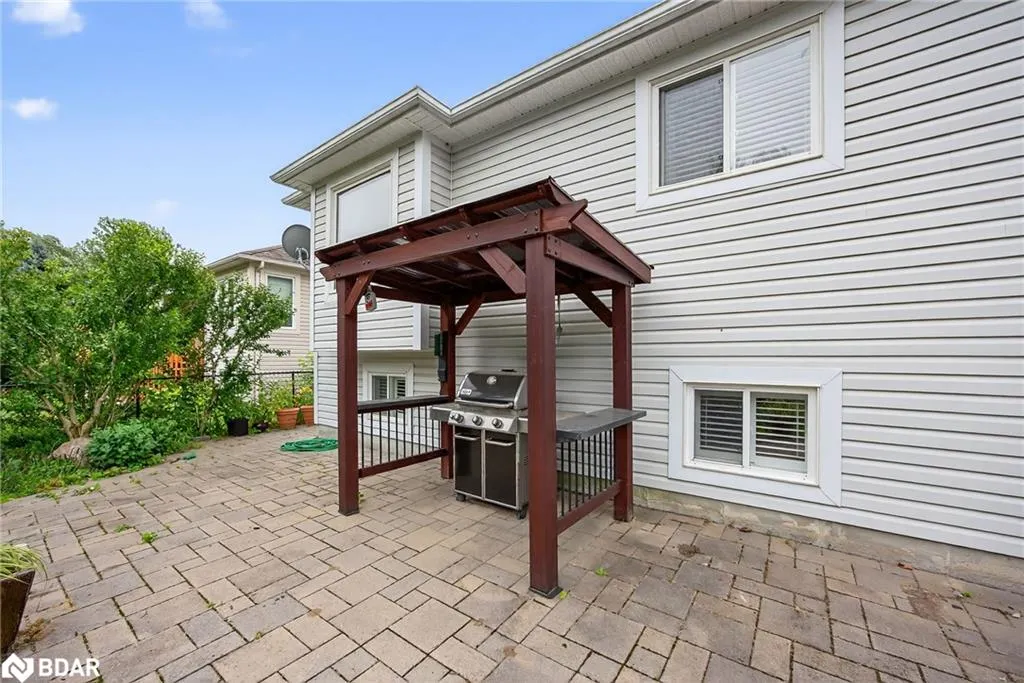 11 Northwood Drive