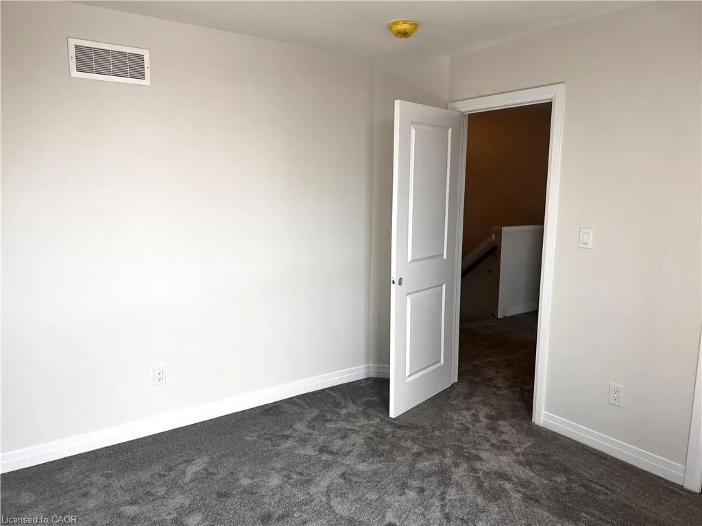 261 Woodbine Avenue, #F001