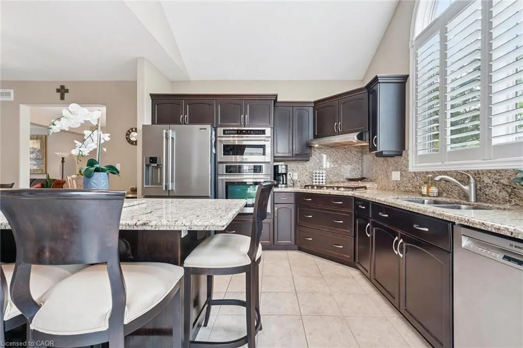 32 Frasson Drive