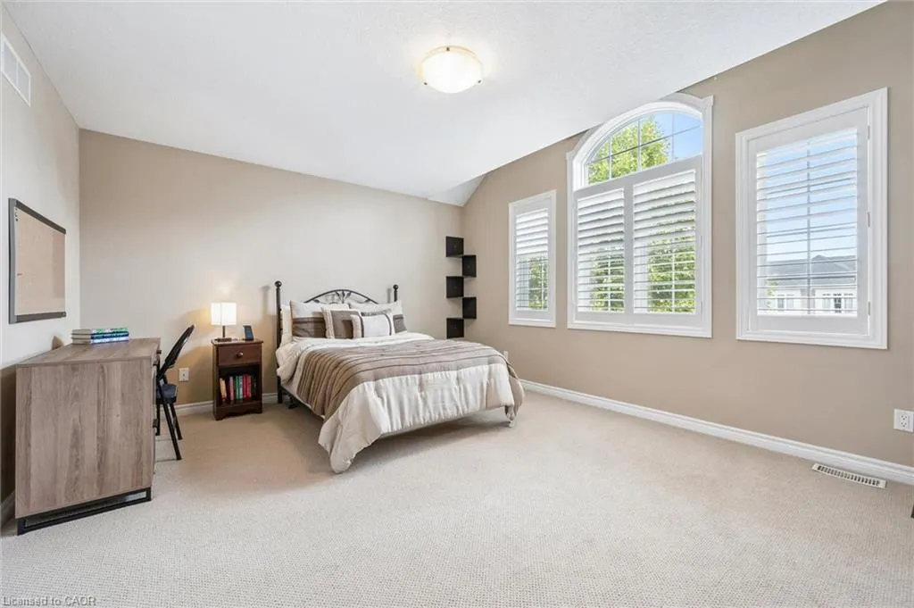 32 Frasson Drive