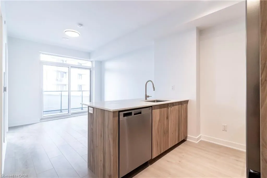 25 Wellington Street S, #1107