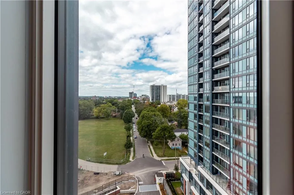 25 Wellington Street S, #1107