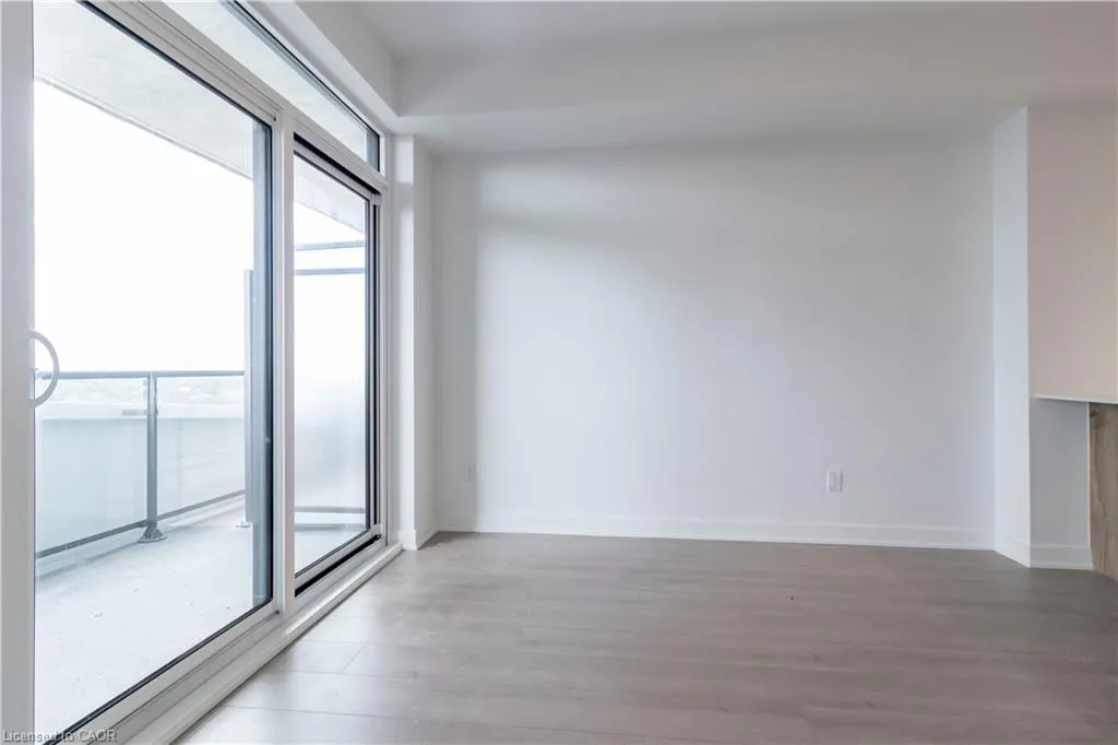 25 Wellington Street S, #1107