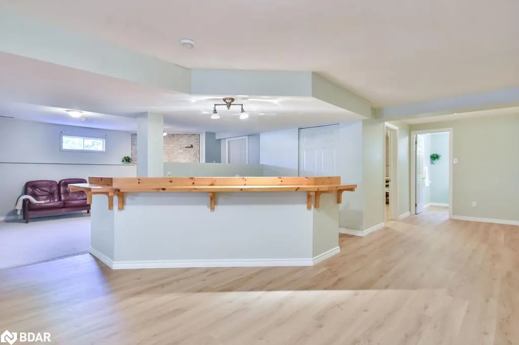 3 Maple Gate