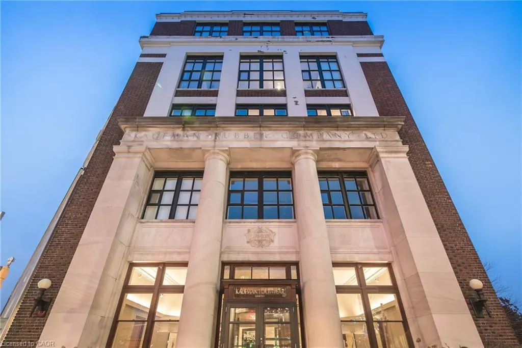 404 King Street W, #118