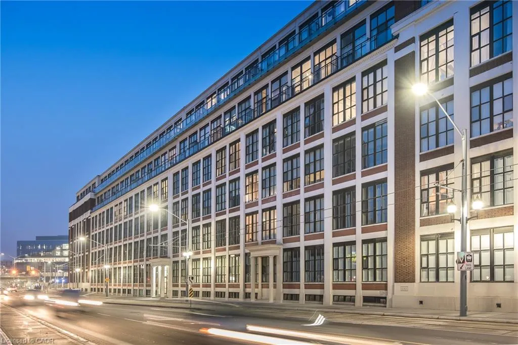 404 King Street W, #118