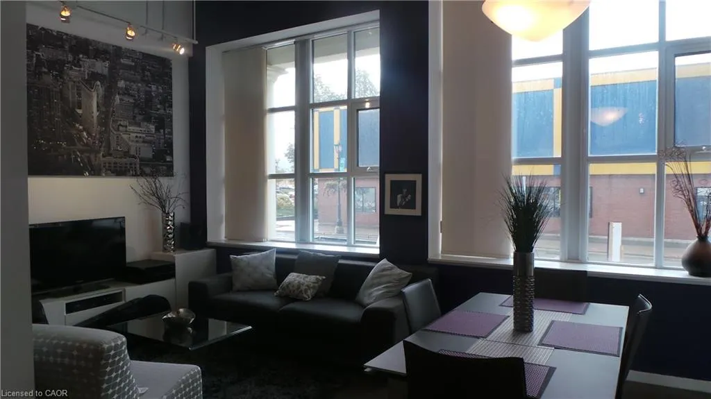 404 King Street W, #118