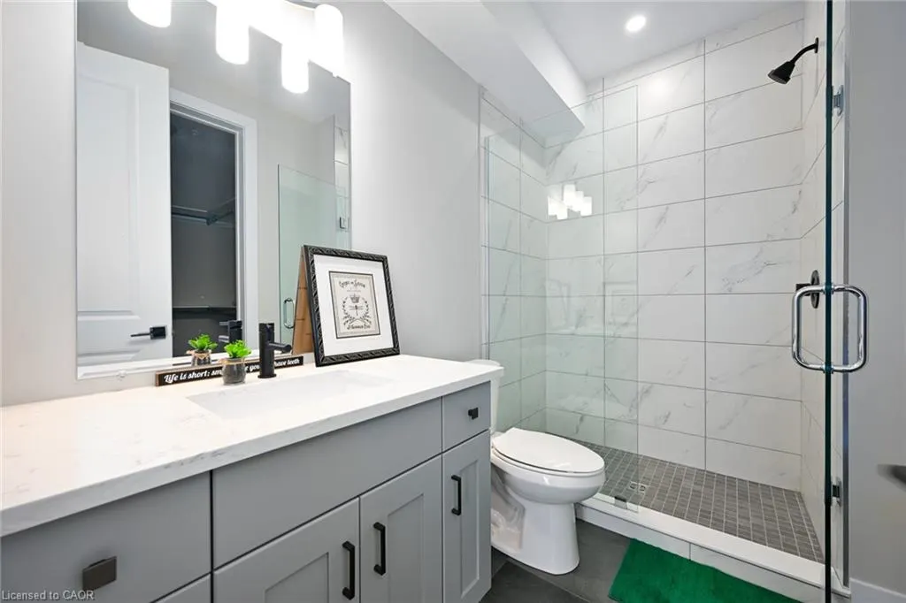 744 Nelson Street W, #29