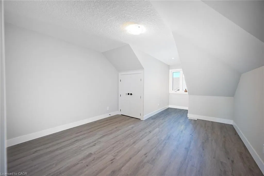 744 Nelson Street W, #29