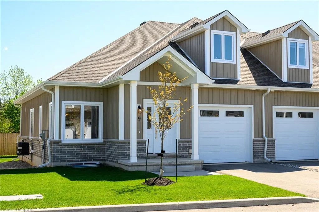 744 Nelson Street W, #29