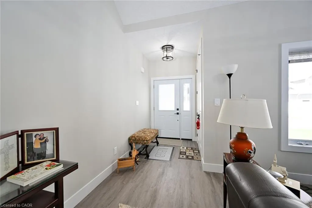 744 Nelson Street W, #29