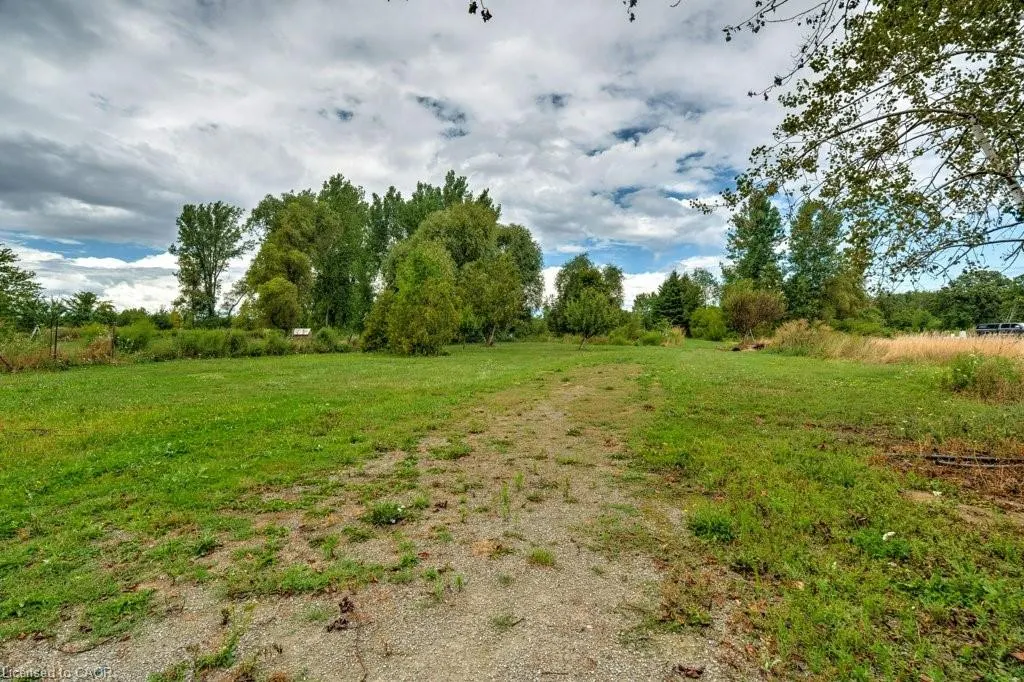 595 Green Mountain Road E