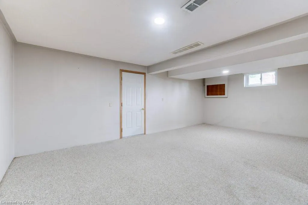 595 Green Mountain Road E