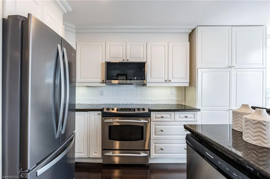 1477 Lakeshore Road, #1102