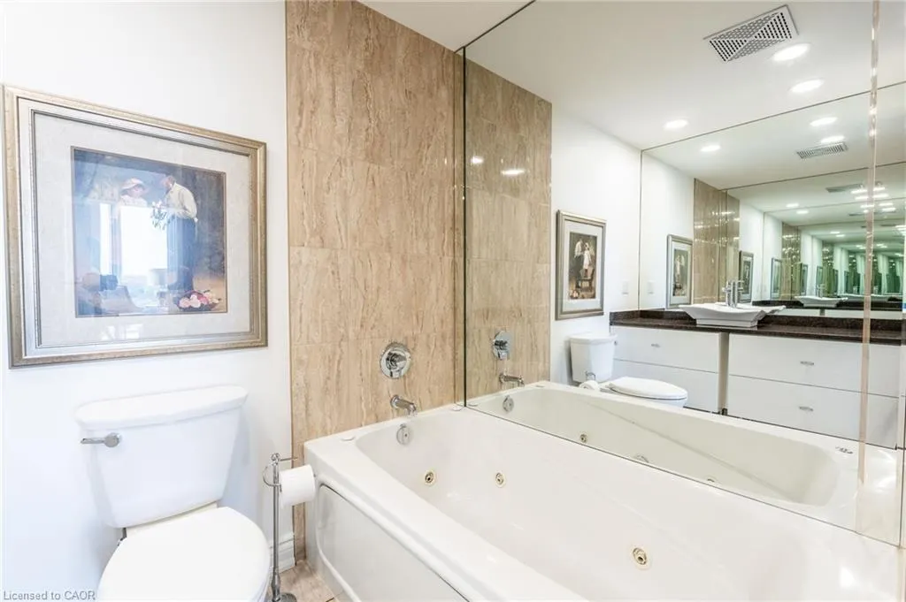 1477 Lakeshore Road, #1102
