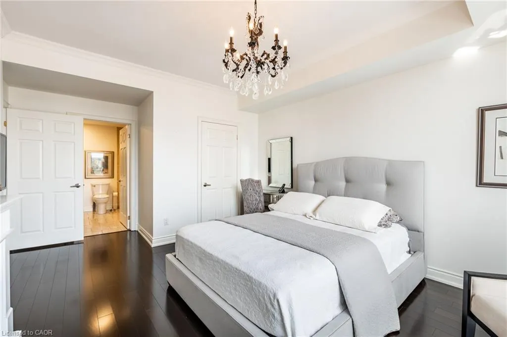 1477 Lakeshore Road, #1102