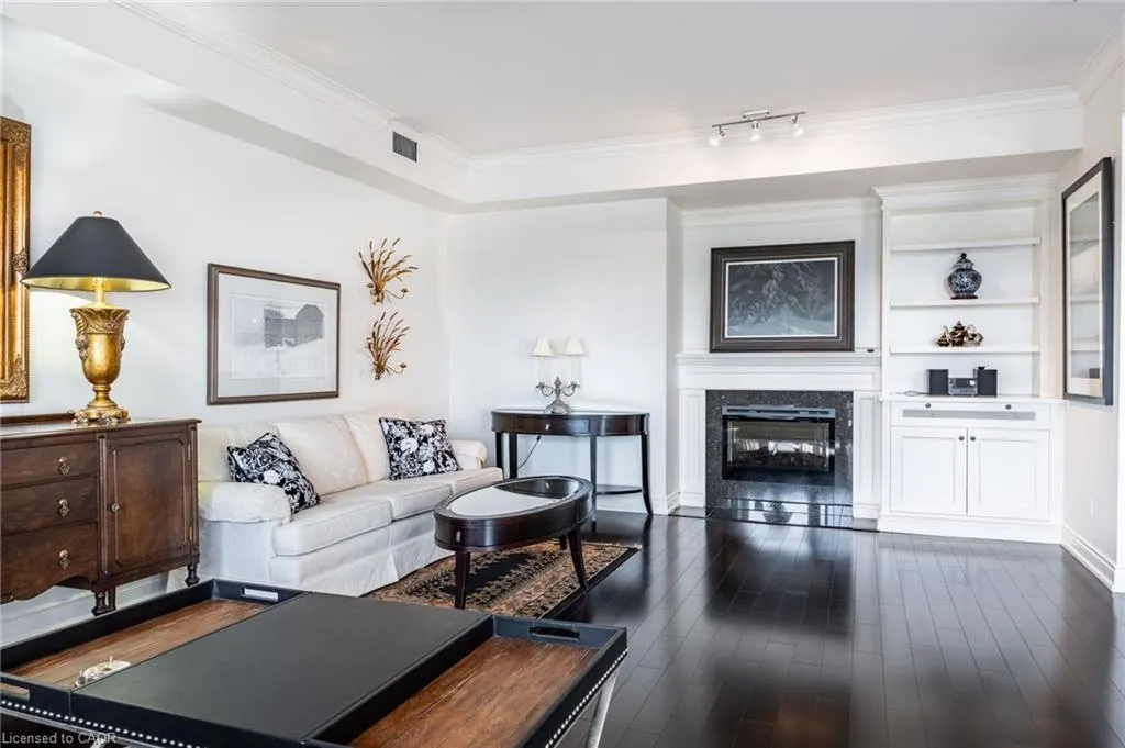 1477 Lakeshore Road, #1102