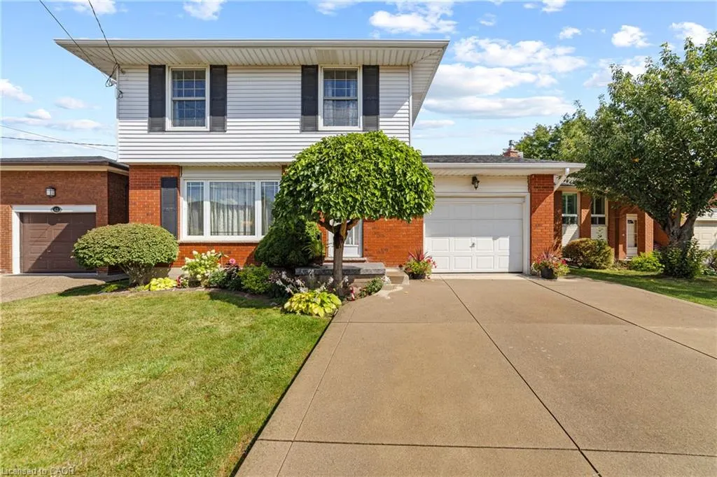 47 Leaway Avenue
