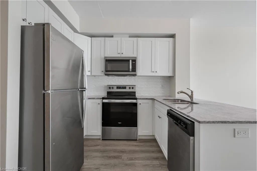 60 Charles Street W, #2407