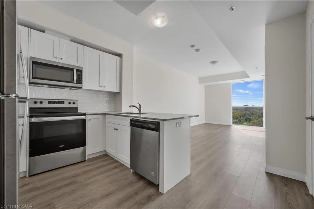 60 Charles Street W, #2407
