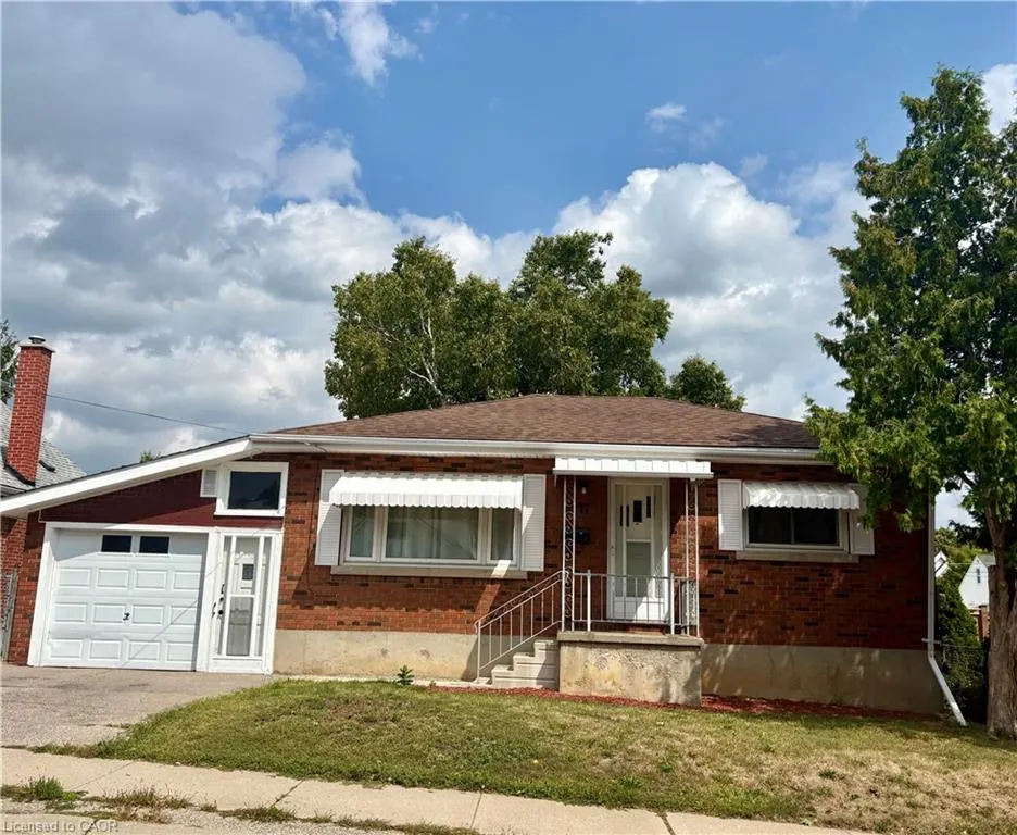 17 Huff Avenue