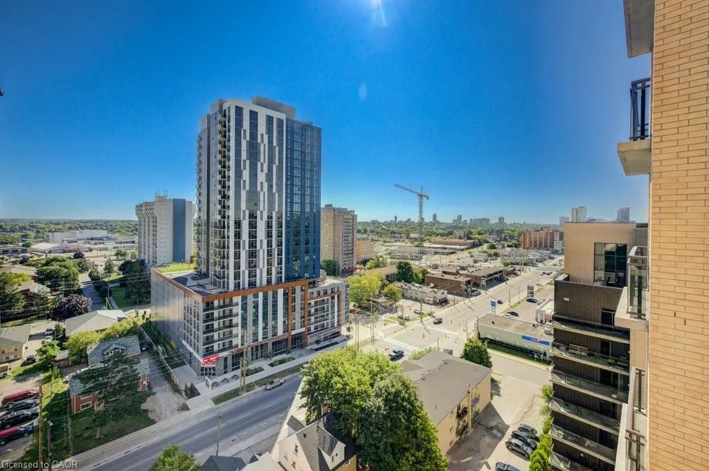 318 Spruce Street, #1203