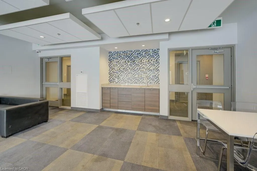 318 Spruce Street, #1203