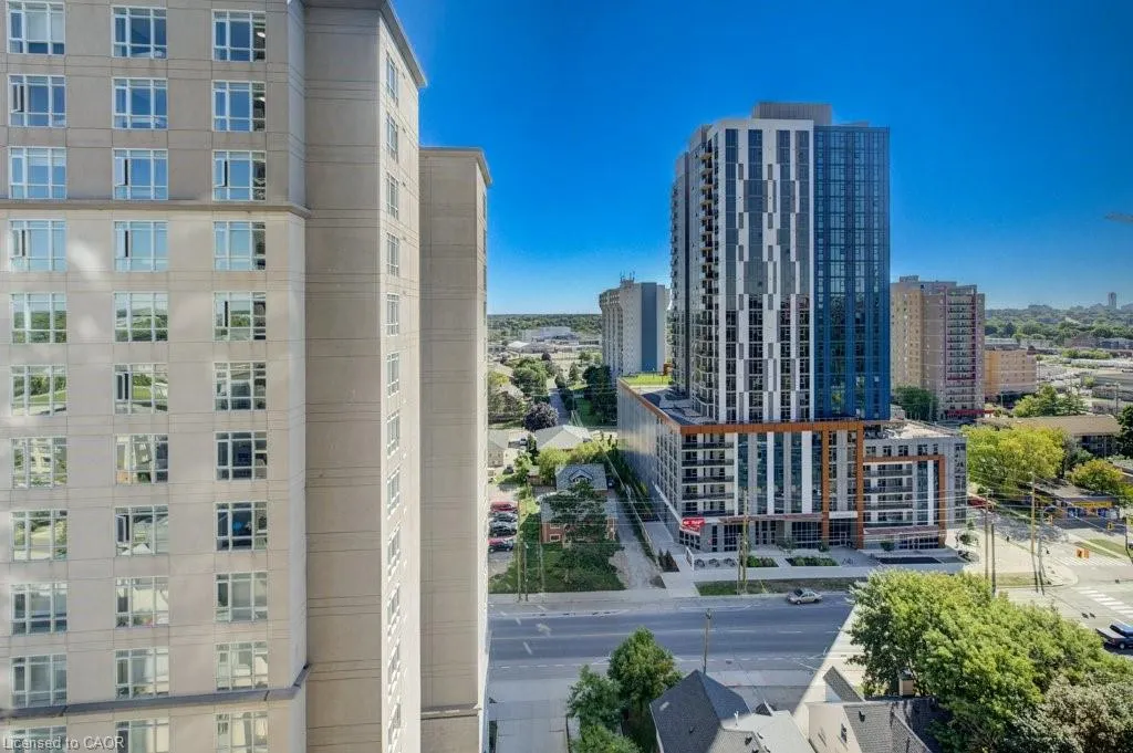 318 Spruce Street, #1203