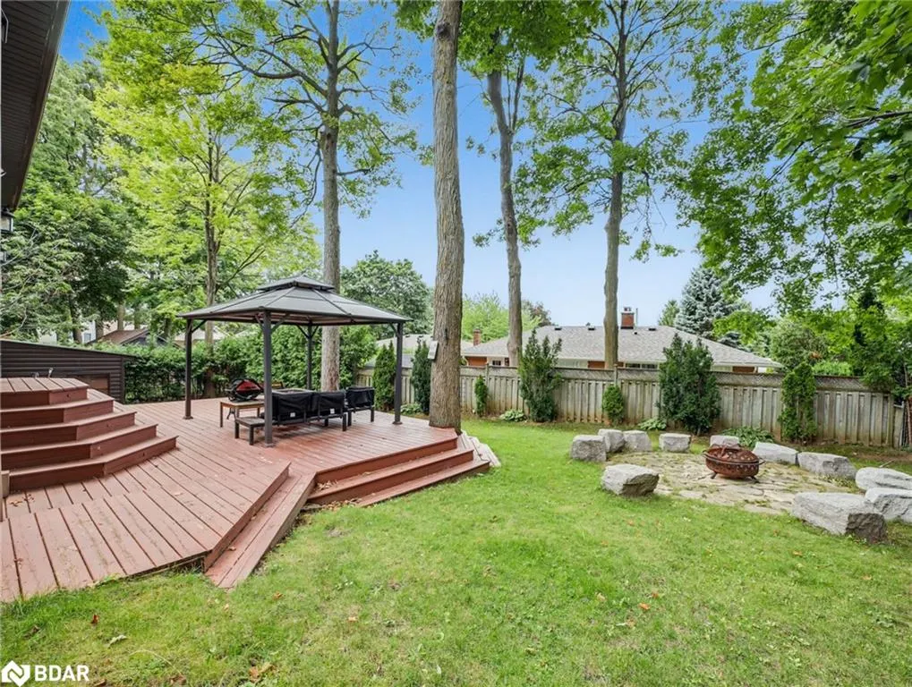15 Westbrook Place