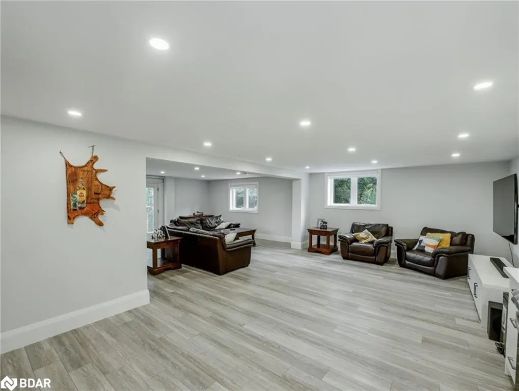 15 Westbrook Place