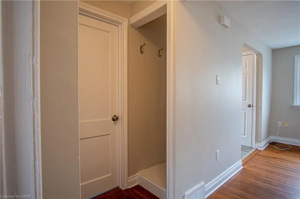 15 Sherbourne Street, #UPPER