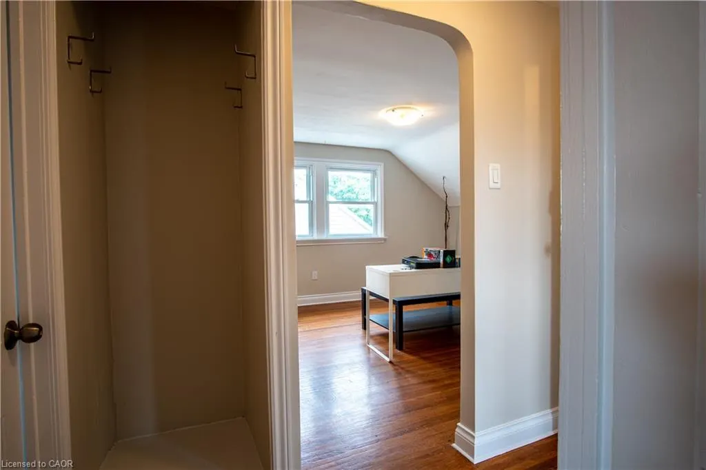 15 Sherbourne Street, #UPPER