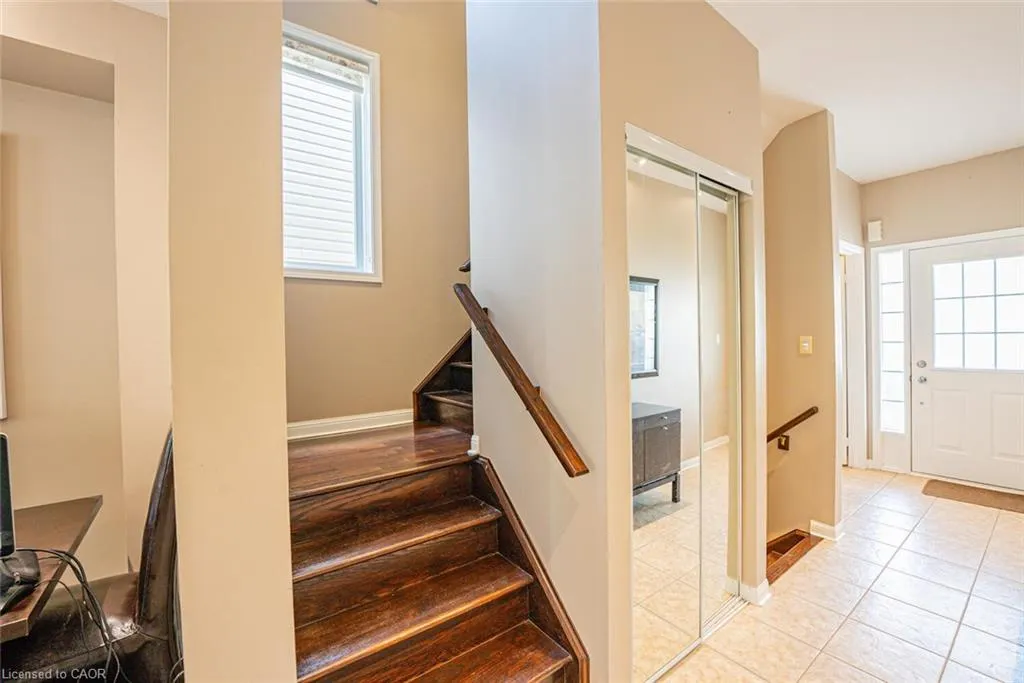 2270 Britannia Road W, #18