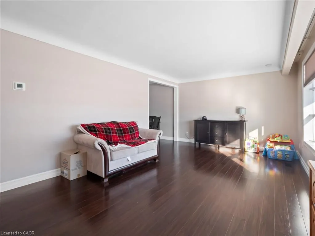 24 Gladys Avenue